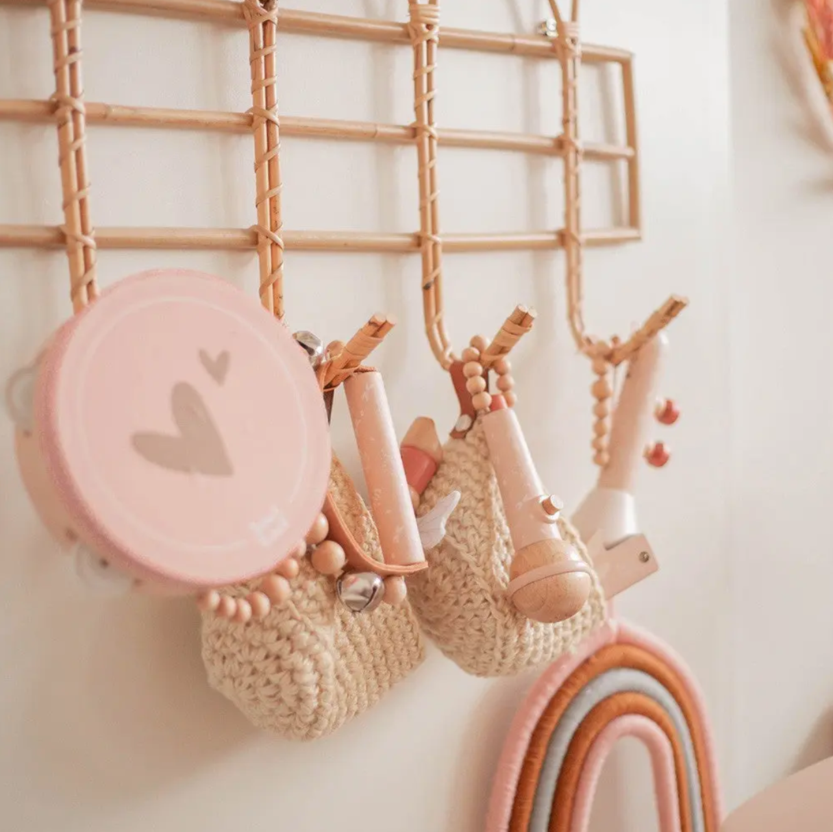 babylab-label label - hochet en bois rose1