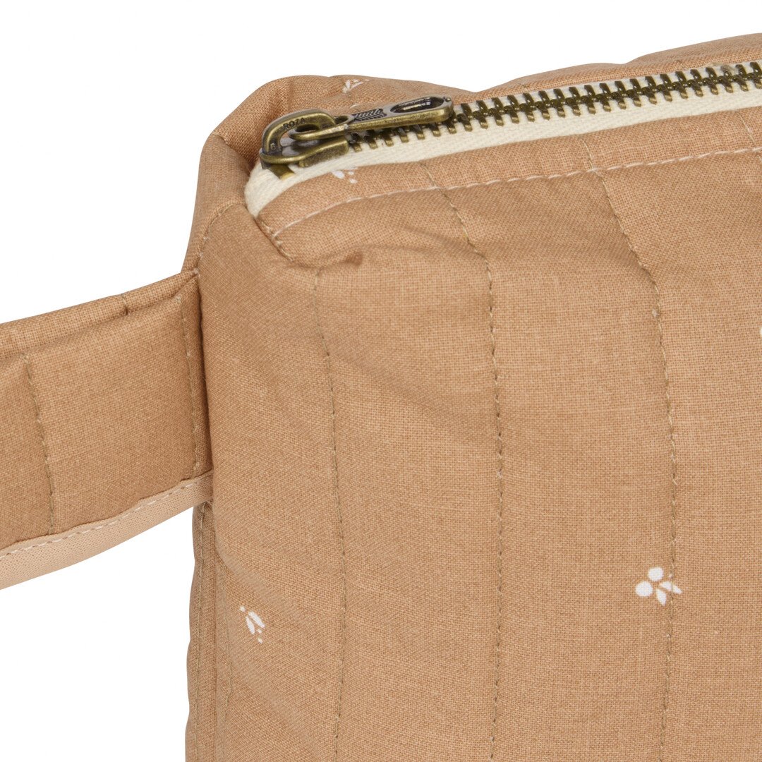 Babylab-Stories-toiletry-case-blush-little-cherries-nobodinoz-3-8435574931702