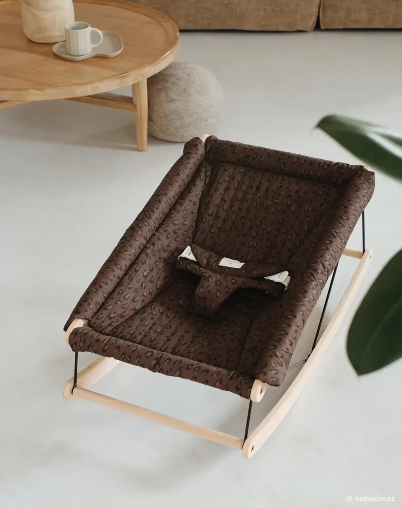 babylab-nobodinoz-transat-bouncer-leonie brown3