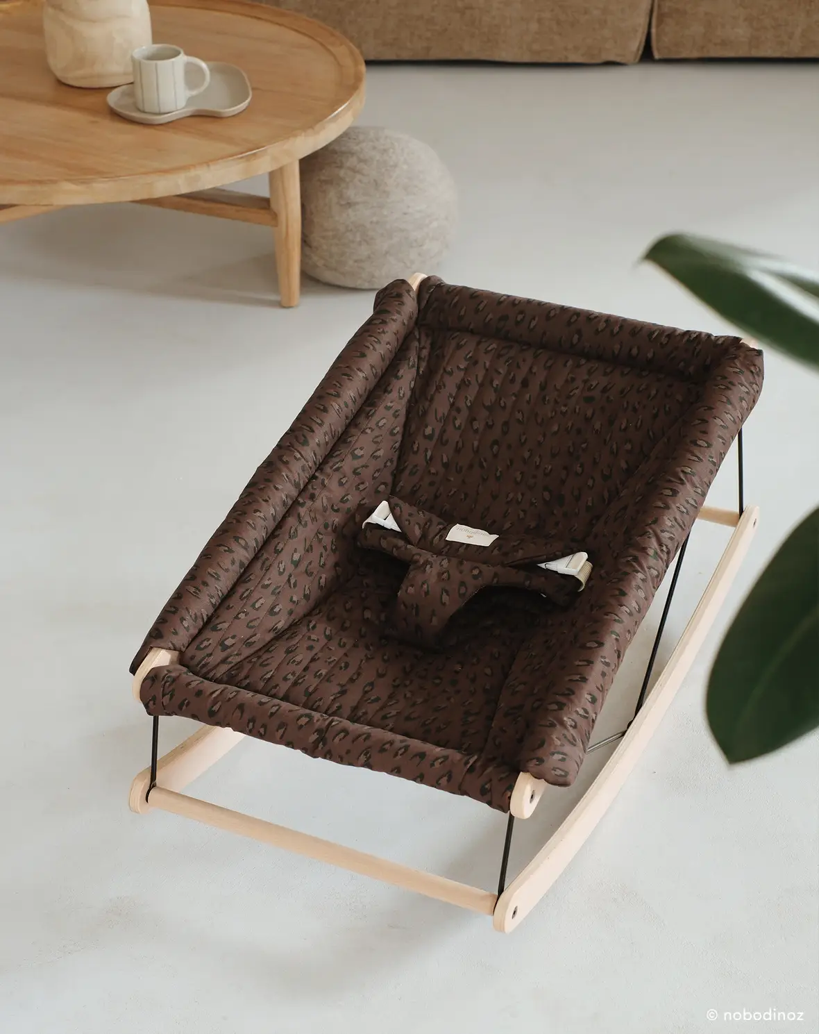 babylab-nobodinoz-transat-bouncer-leonie brown3