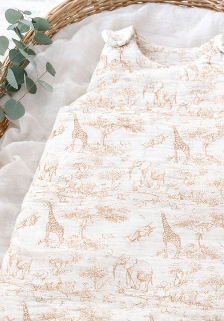 babylab-maison pioline-gigoteuse toile de jouy sable